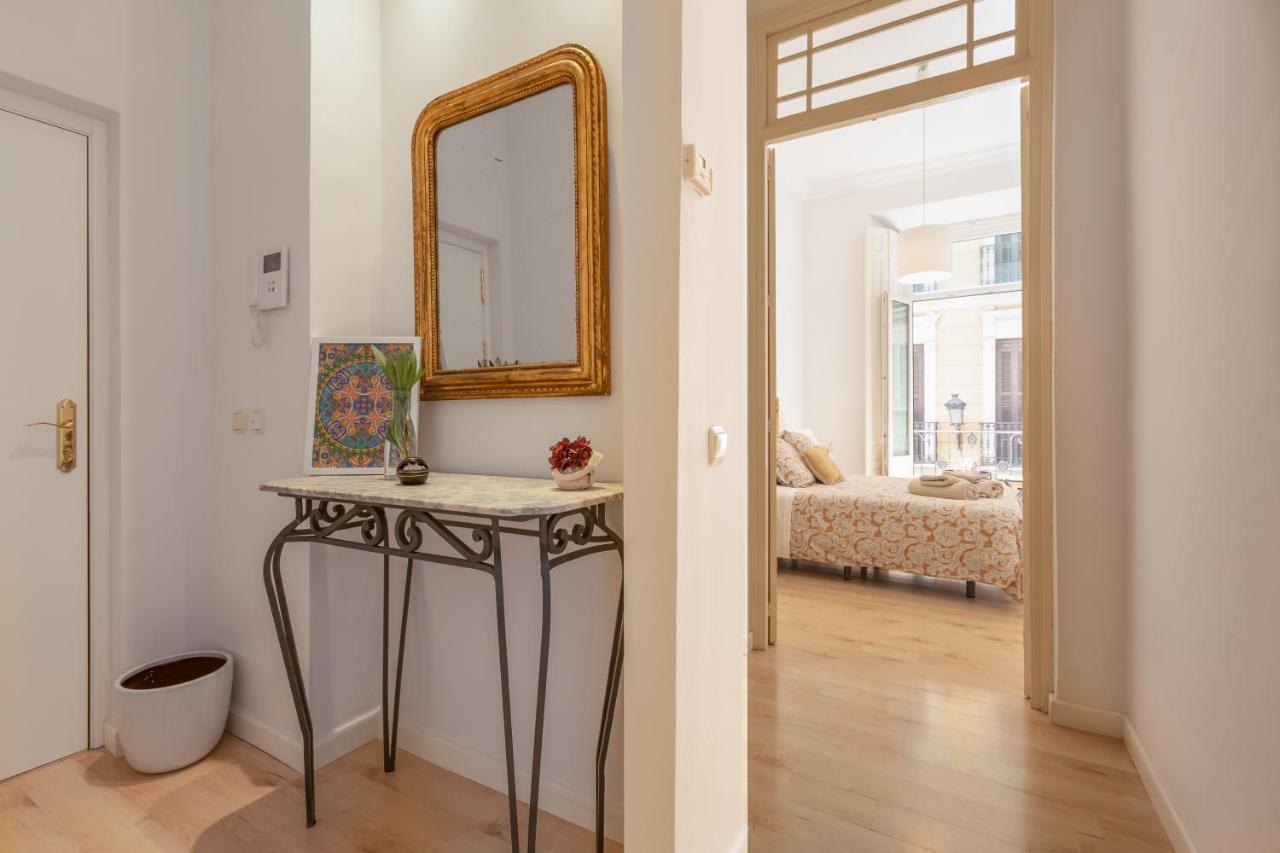 Apartamento Molina Lario Catedral マラガ エクステリア 写真